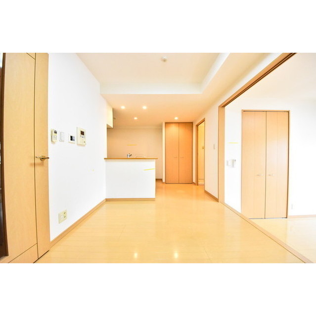 居室・リビング　当社提携物件の為、どこよりも安く早く安心してご契約できます。