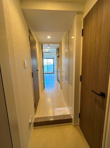 玄関　広々とした玄関部分