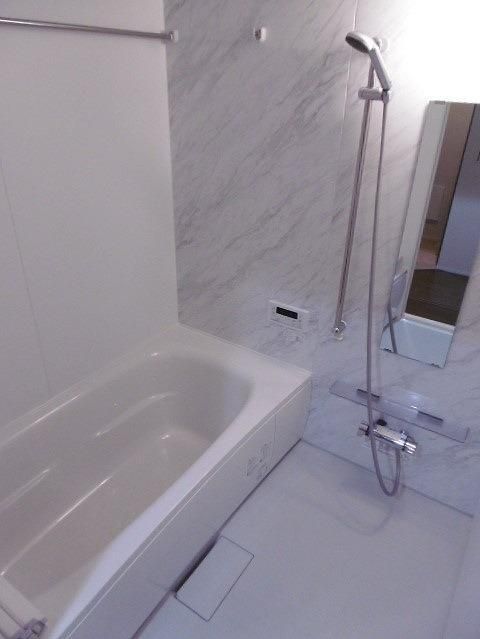 バス・シャワールーム　☆ゆっくりくつろげるお風呂☆