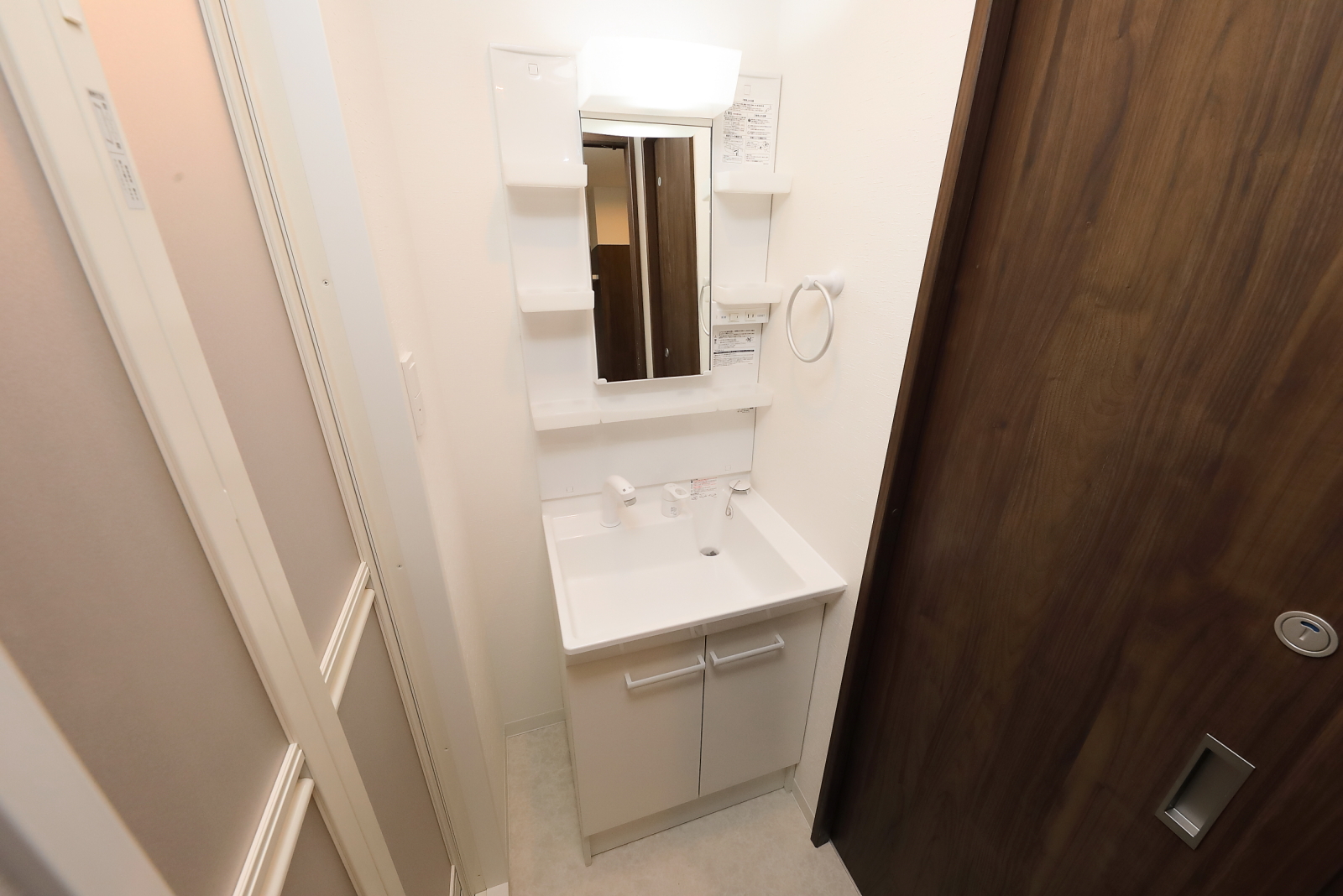 洗面設備　独立洗面化粧台