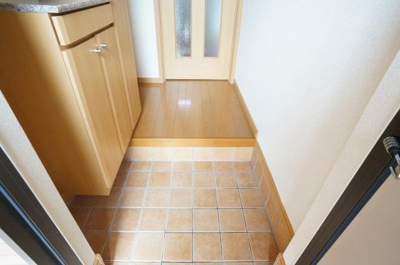 玄関　図面と現状に相違がある場合には現状を優先