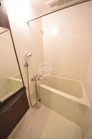 バス・シャワールーム　エステムコート梅田・天神橋IIグラシオ　浴室