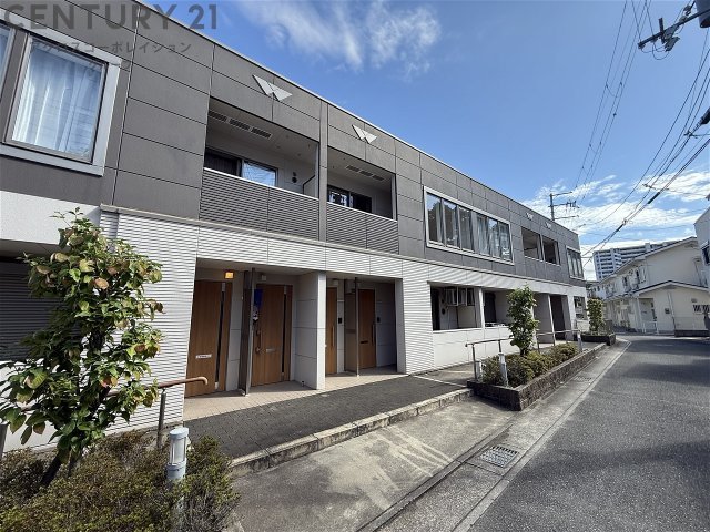 建物外観　モニタ付きインターホンついてます♪