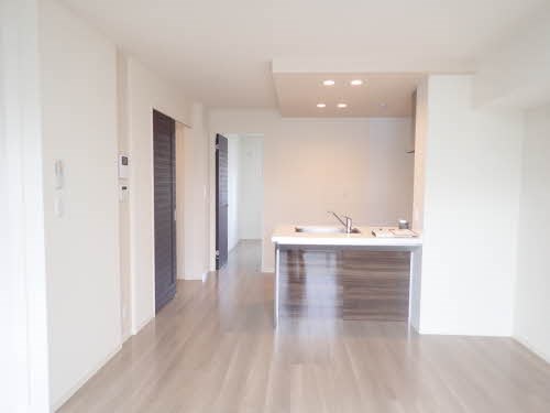 居室・リビング　13.7帖のリビング