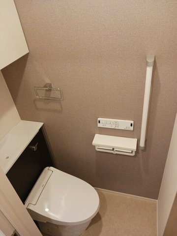 トイレ　シンプルで使いやすいトイレです