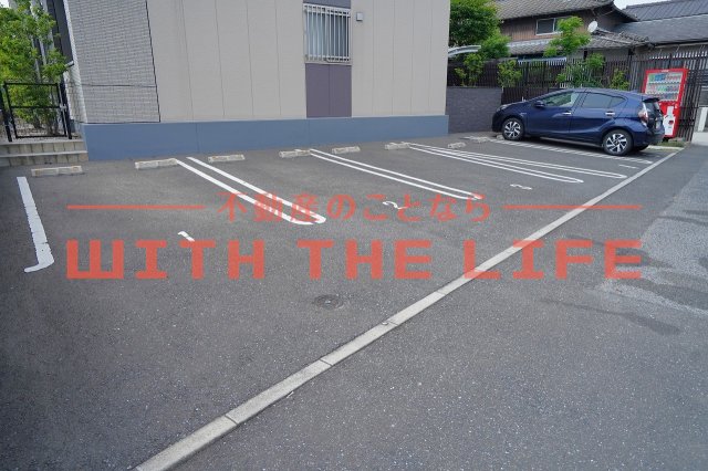 駐車場　駐車スペースもあります