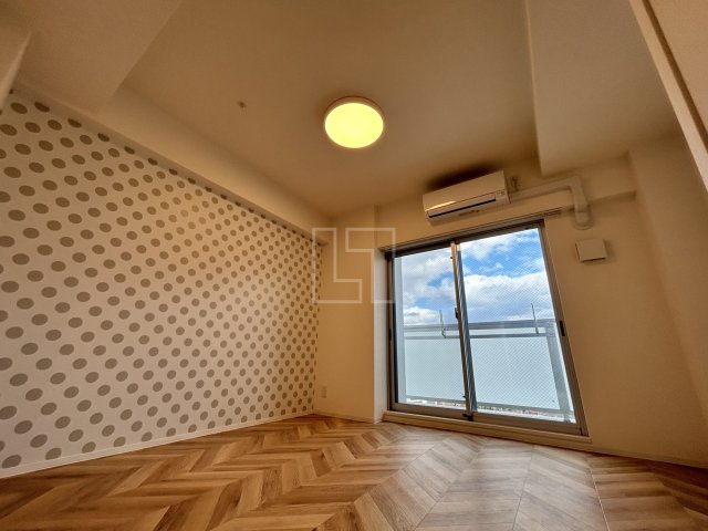 居室・リビング　ファーストフィオーレ九条III　洋室