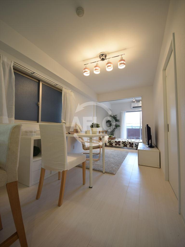 居室・リビング　アバンティ南堀江ウエスト　家具付きモデルルーム