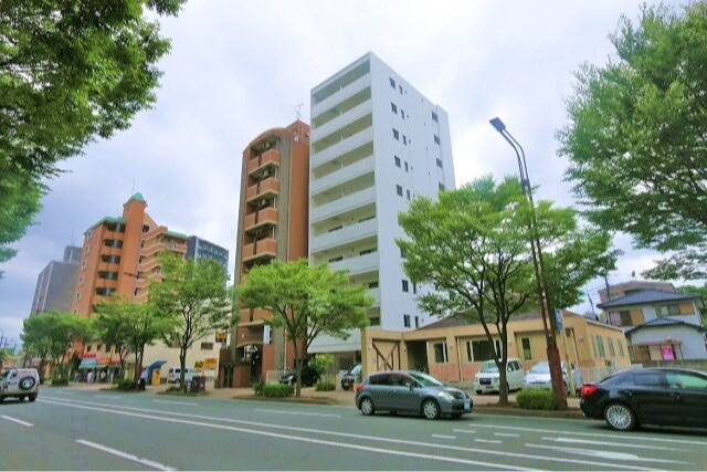 建物外観　駅徒歩５分の好立地です