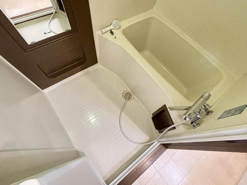 バス・シャワールーム　浴室