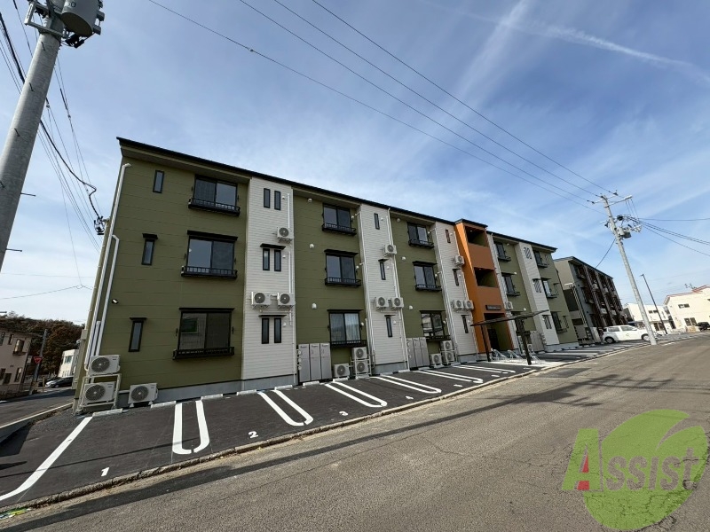 建物外観　塩竃市港町２丁目「Ｈａｒｂｏｒ　ｔｏｗｎ」