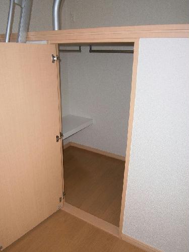 収納　ウォークインクローゼット