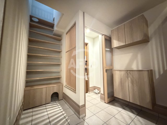 玄関　南市岡テラスハウス　　玄関