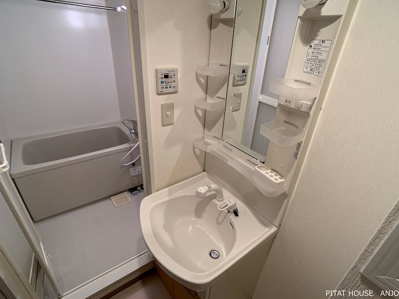 洗面設備　参考写真３０５