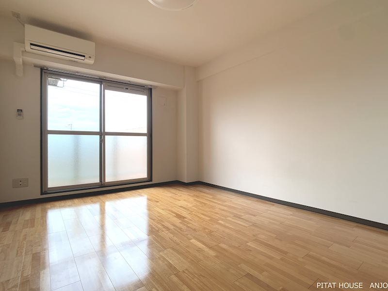 居室・リビング　参考写真３０５