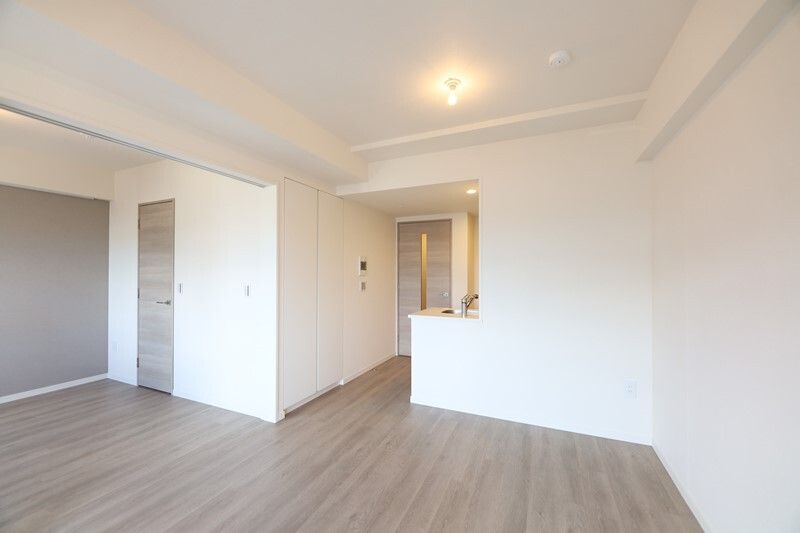 居室・リビング　☆明るい洋室☆