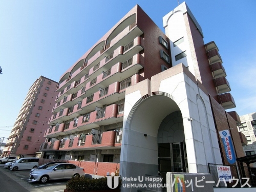 建物外観　防犯カメラ取付ました。セキュリティ充実ですよ！！！