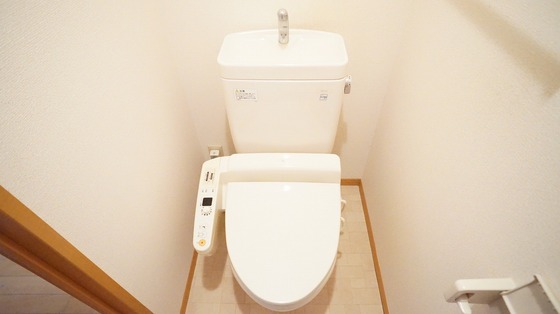 トイレ　シャワー付きトイレ