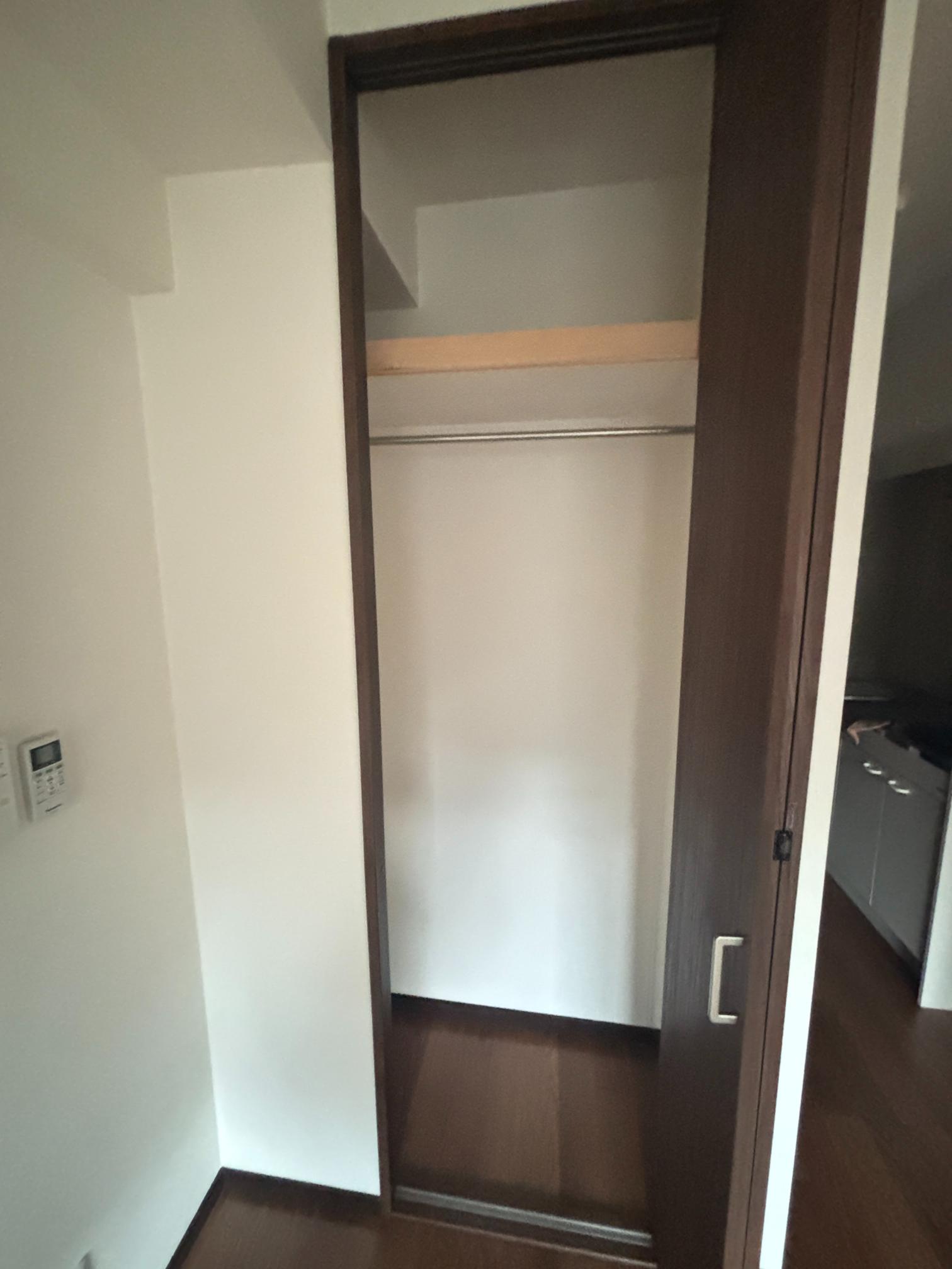 収納　※別号室参考写真です