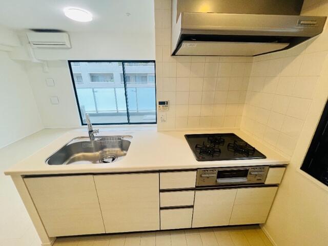 キッチン　※別部屋写真参照