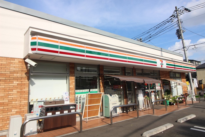 コンビニ　セブンイレブン世田谷上用賀1丁目店（コンビニ）まで106m