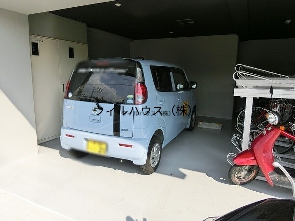 駐車場　敷地内駐車場！