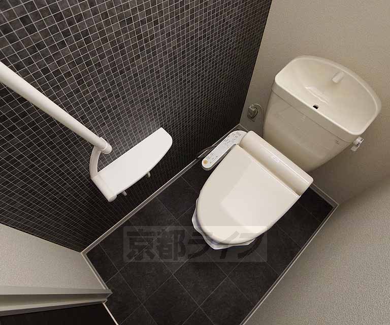 トイレ　清潔感のある洋式トイレ。