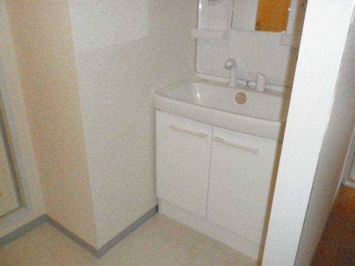 洗面設備　※別号室参考写真です