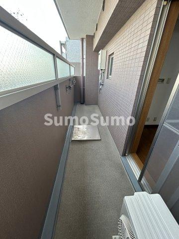 バルコニー　広々としたバルコニーです