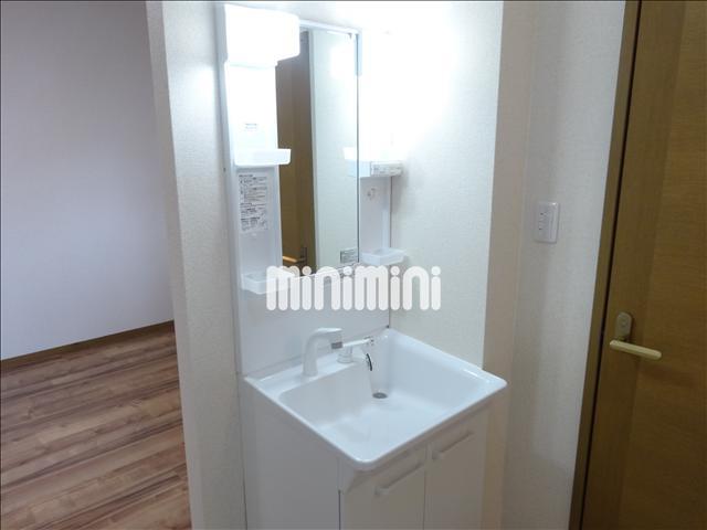 洗面設備　洗面化粧台です。