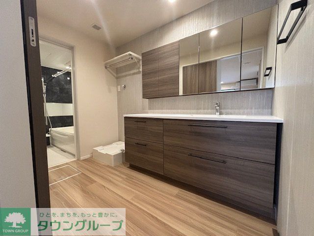 洗面設備　収納