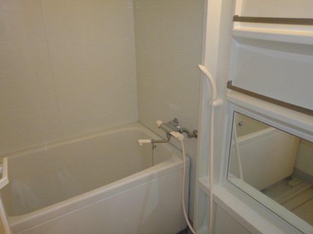 バス・シャワールーム　バス