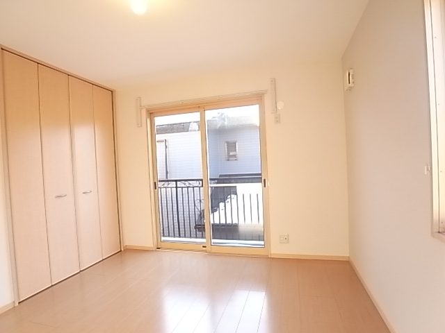 居室・リビング　同一物件参照