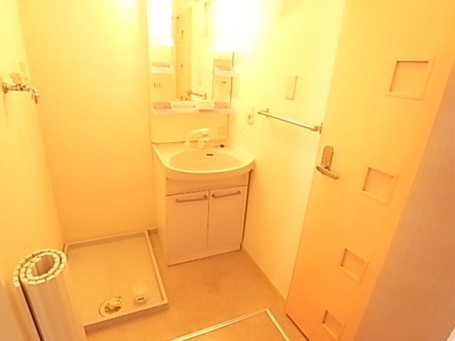 洗面設備　同一物件参照