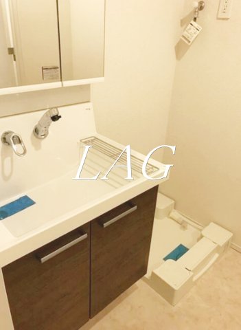 洗面設備　独立洗面台です。