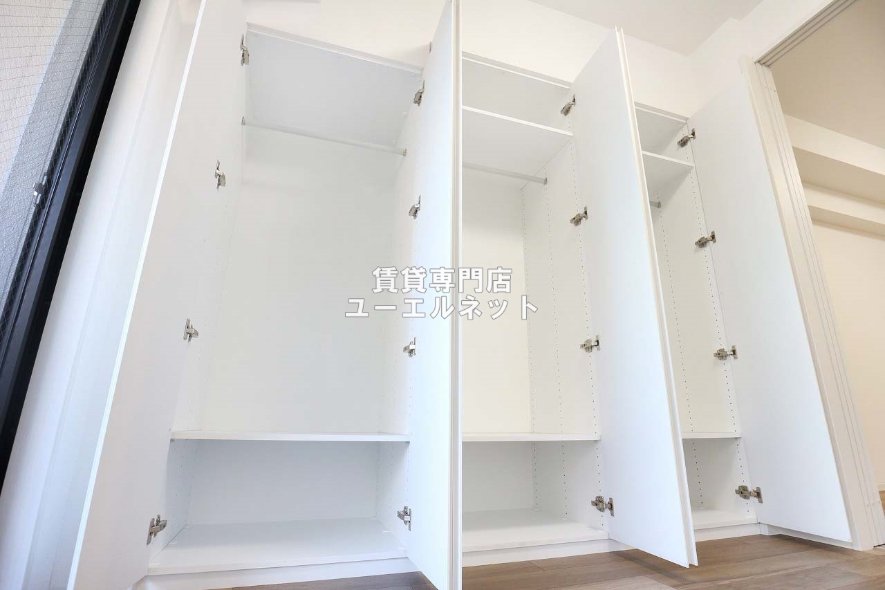 収納　クローゼット付きでお部屋もスッキリ♪
