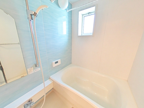 バス・シャワールーム　※別部屋の写真です