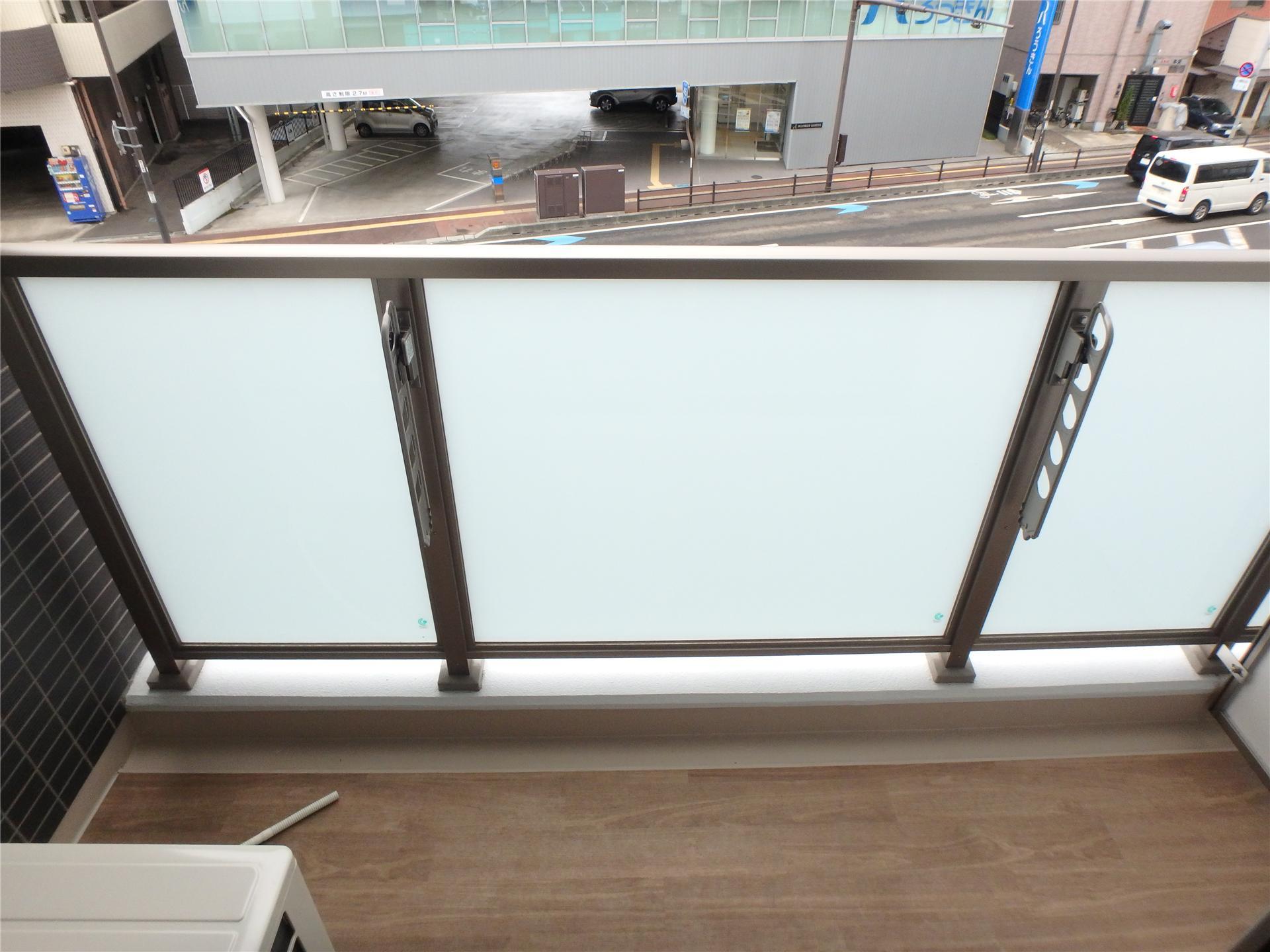 バルコニー　物干し竿が設置出来るバルコニーです