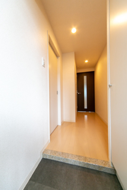 玄関　※写真は同タイプ住戸です。