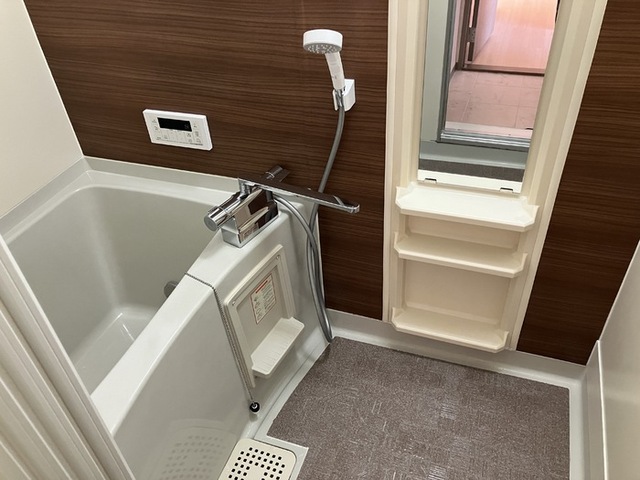 バス・シャワールーム