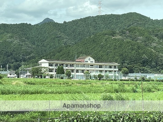 小学校　姫路市立小学校莇野小学校（小学校）まで4758m