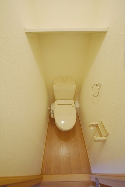 トイレ　★温水洗浄機付きトイレ☆