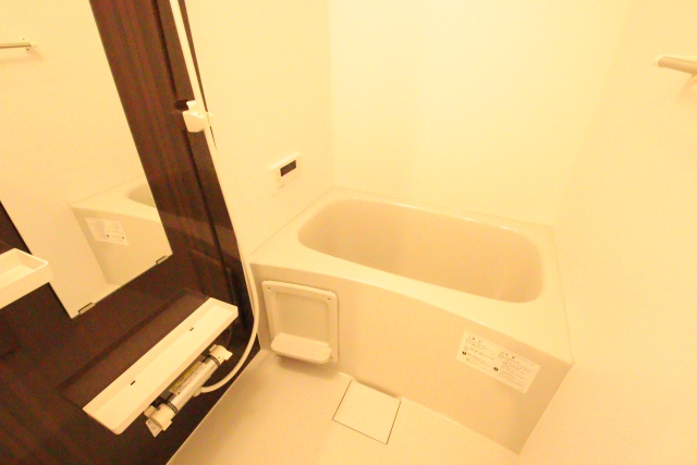 バス・シャワールーム　※別室の参考写真の為、現況優先です。