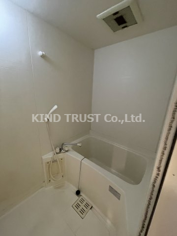 バス・シャワールーム　お風呂です