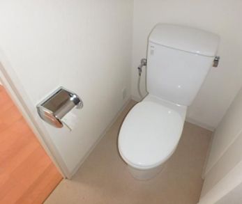 トイレ　落ち着いたトイレです