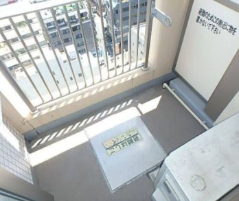 バルコニー　開放的で明るい空間を演出してくれるバルコニーです