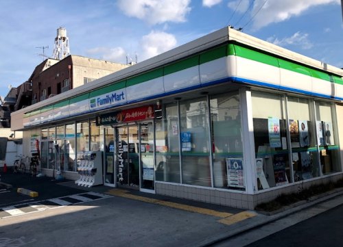 コンビニ　ファミリーマート 堺中長尾町店（コンビニ）まで1038m