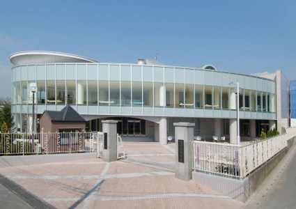 小学校　さとえ学園小学校（小学校）まで620m