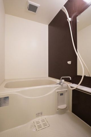 バス・シャワールーム　☆ゆったりくつろげるお風呂☆