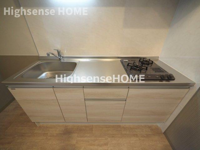 キッチン　コンパクトなキッチンで掃除もラクラク